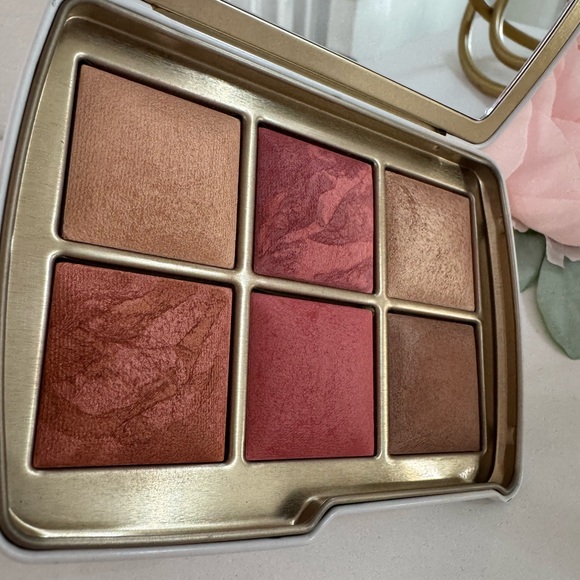 Hourglass Radiant AMBIENT Blush OWL PALETTE - Picture 9 of 13